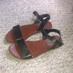 Steve Madden Black Sandals